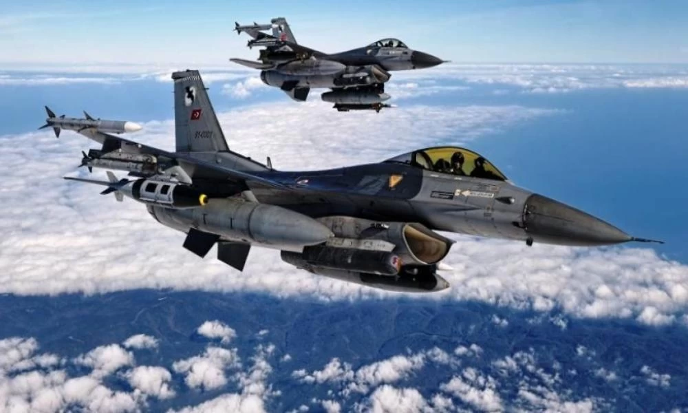 25η Μαρτίου: Το… φυσάνε και δεν κρυώνει οι Τούρκοι